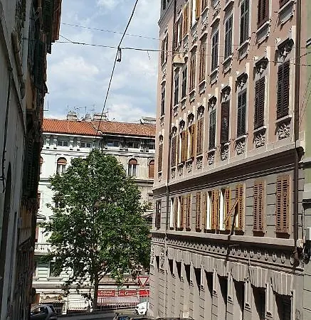 Casa Vacanze I Tetti Charming In Town Center Apartment Trieste