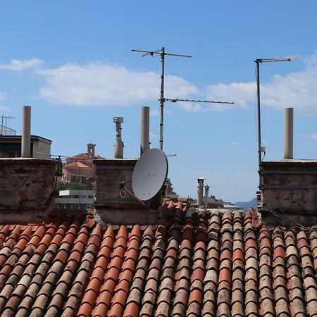 Casa Vacanze I Tetti Charming In Town Center *