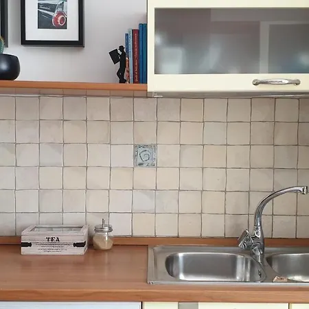 Casa Vacanze I Tetti Charming In Town Center Trieste